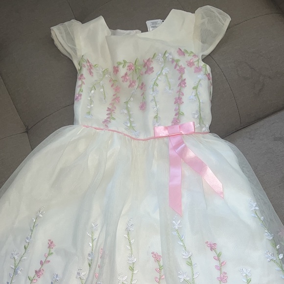 Pretty white Jona michelle dress - Picture 6 of 6